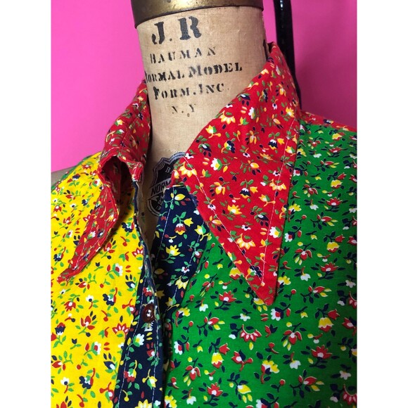 1960s-1970s SEARS JR. BAZAAR Split Color Block. Floral Crop Top W/Front Tie S-M - Picture 5 of 8